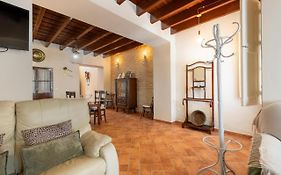 Casa Del Estanco, Casa Rural